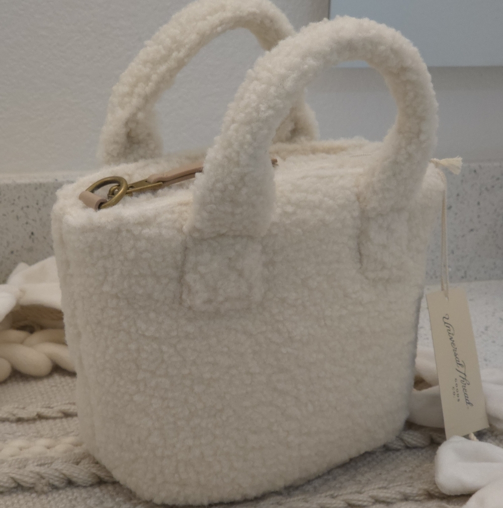 Sherpa Mini Tote - Picture 4 of 10